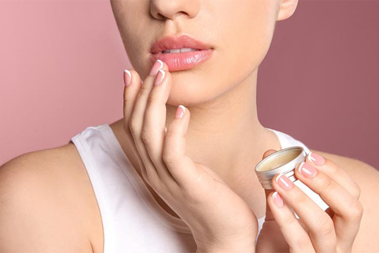 Top 15 Tips To Take Care Of Dry Skin (DIY Methods)