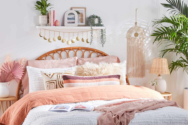 15 aesthetic room decor ideas that are trending in 2023