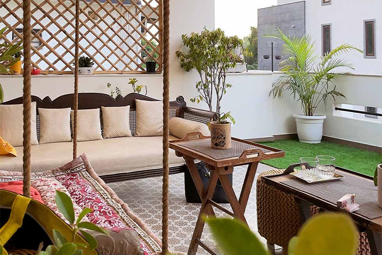 Small Space, Big Style: Easy DIY balcony decor ideas for every style