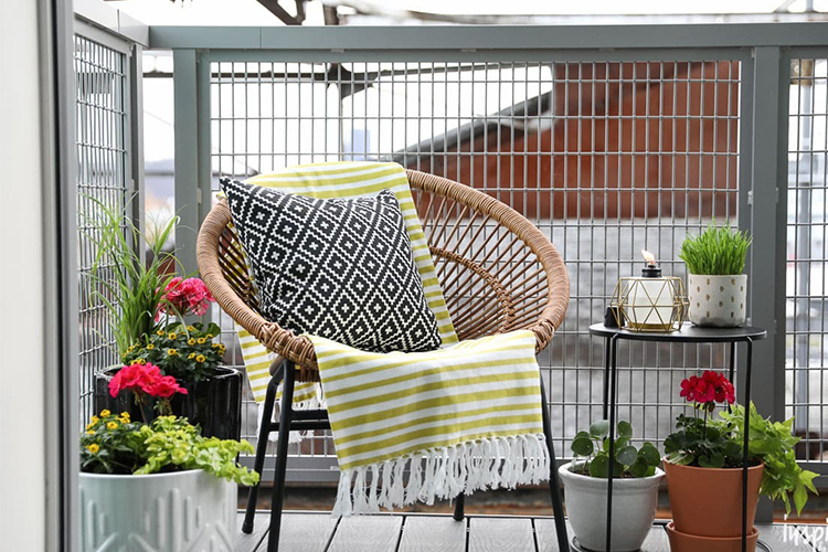 Small Space, Big Style: Easy DIY balcony decor ideas for every style